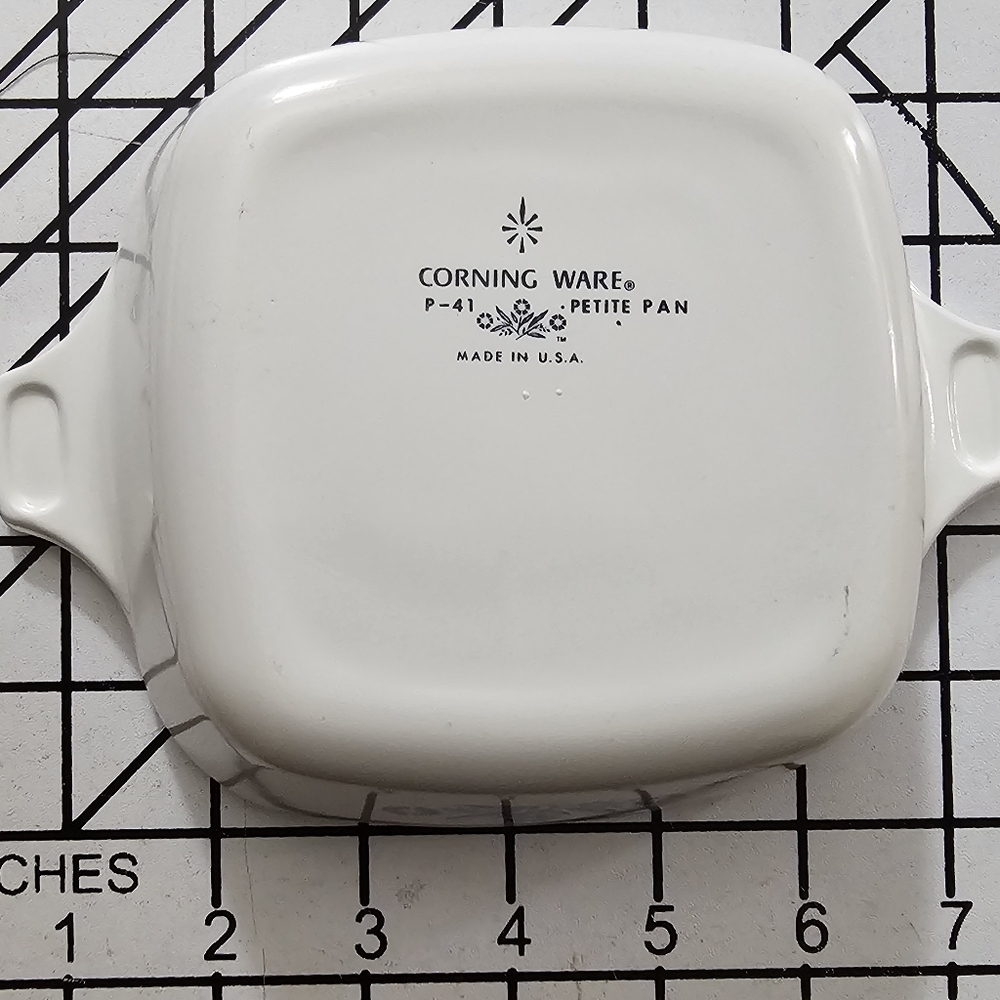 Vintage Corningware (Pyrex) Blue Cornflower petite pan